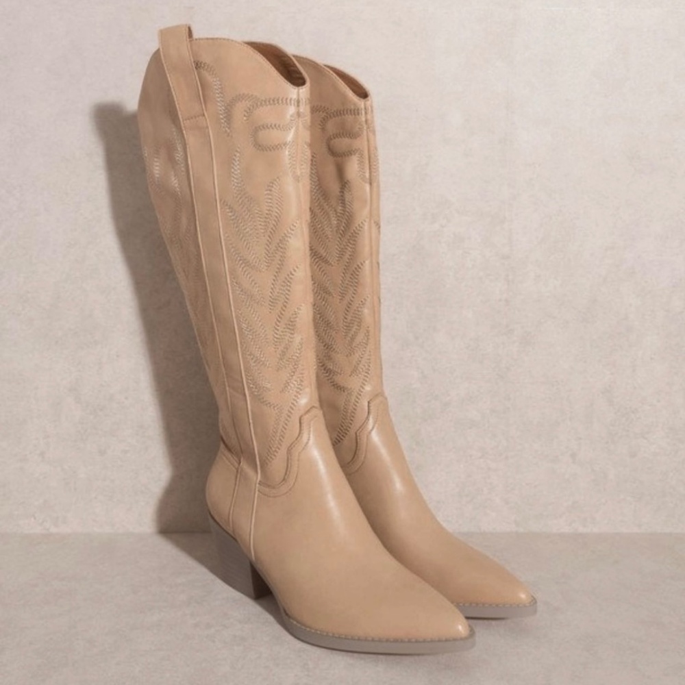 Women's Cowboy Boots - Western Style